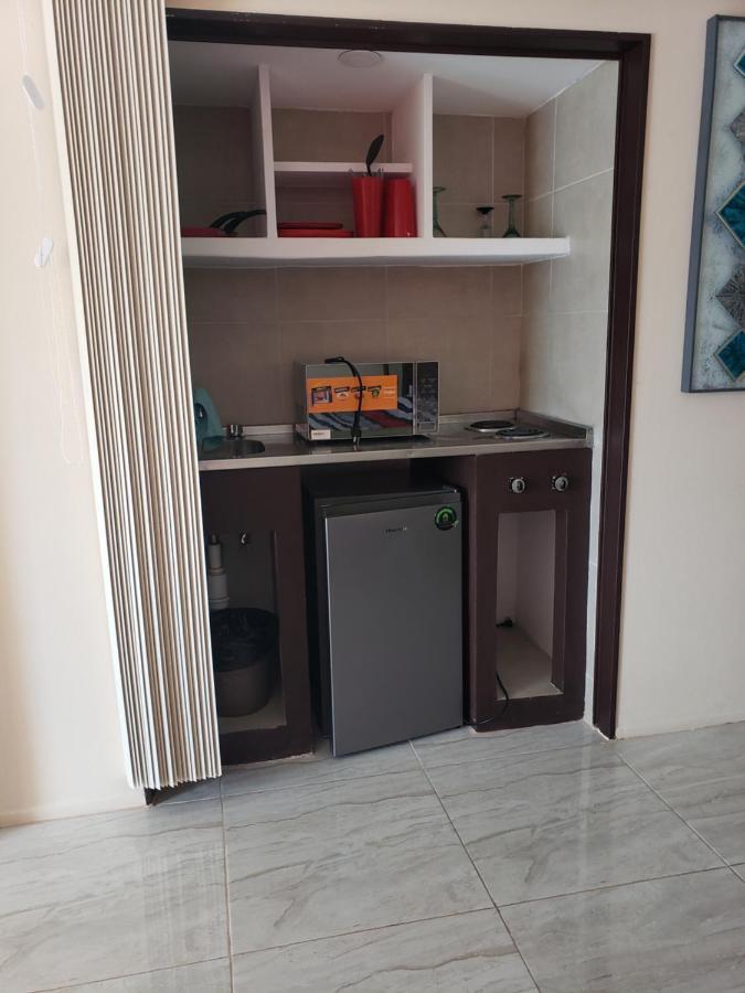 Hotel Torres Gemelas Vista Al Mar A Pie De Playa Акапулко Екстериор снимка